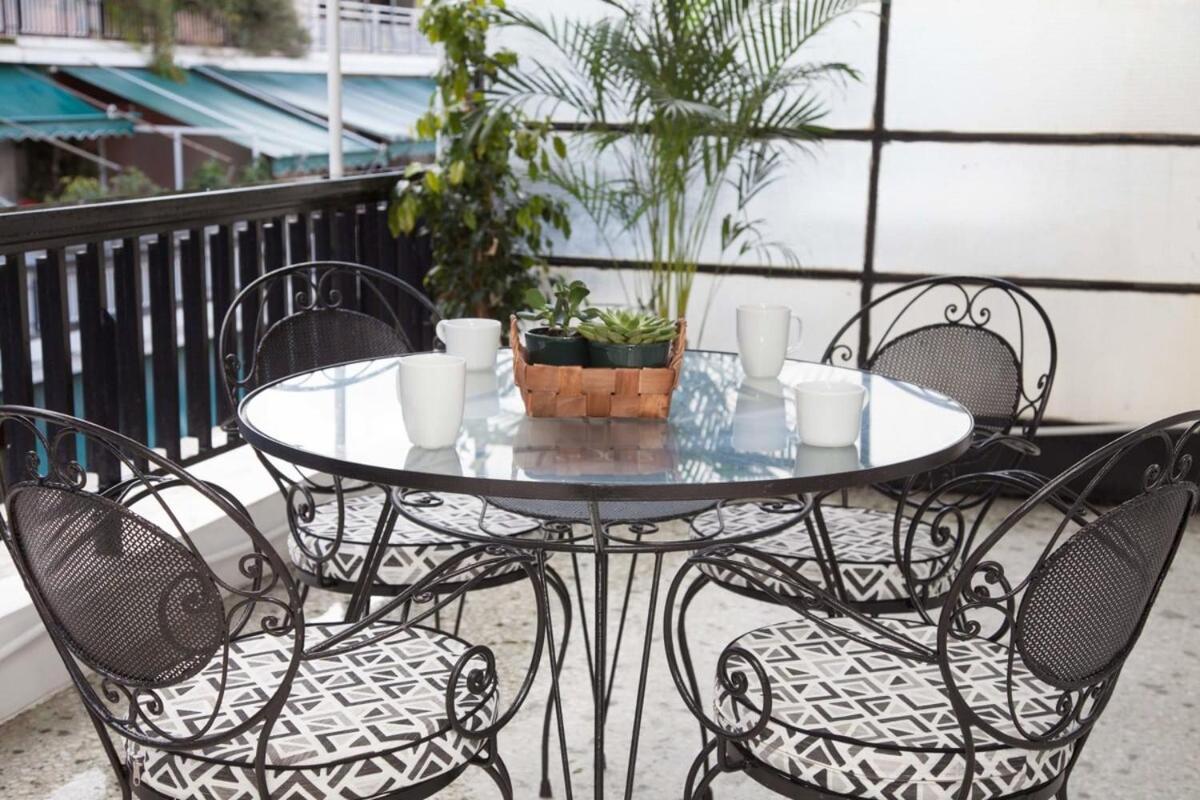 Pagrati Urban Oasis Getaway 2Bd Apt With Balcony เอเธนส์ ภายนอก รูปภาพ