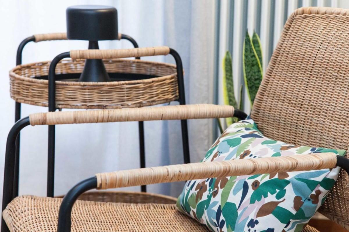Pagrati Urban Oasis Getaway 2Bd Apt With Balcony เอเธนส์ ภายนอก รูปภาพ