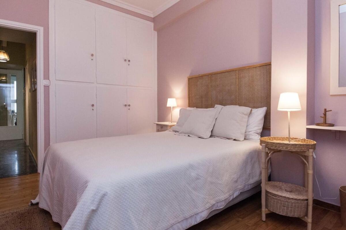 Pagrati Urban Oasis Getaway 2Bd Apt With Balcony เอเธนส์ ภายนอก รูปภาพ