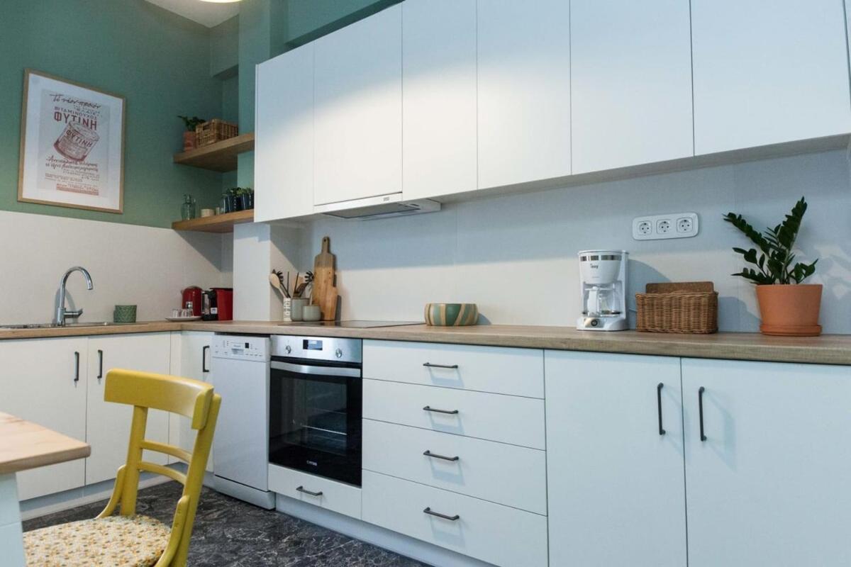 Pagrati Urban Oasis Getaway 2Bd Apt With Balcony เอเธนส์ ภายนอก รูปภาพ